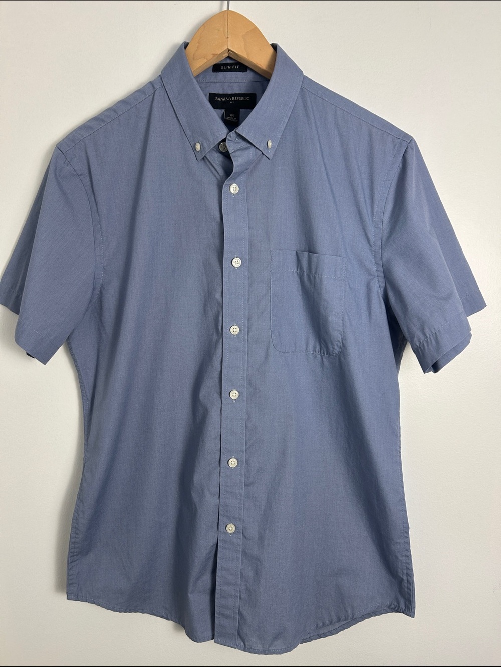 Banana Republic Slim Fit Button Down Shirt Men’s Medium Blue Short Sleeve Casual